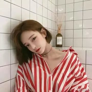 轻轻拂过